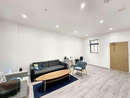 Corporation Street, The Co-operative, CV1 - Photo 1