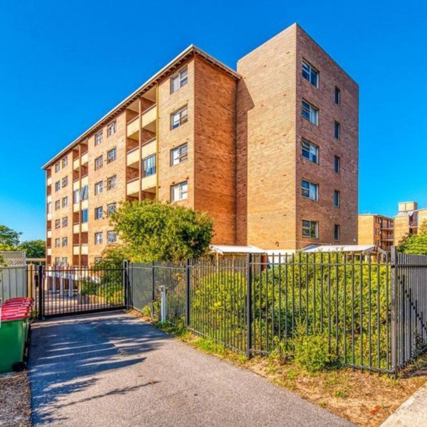 Central West Leederville Apartment - Photo 1