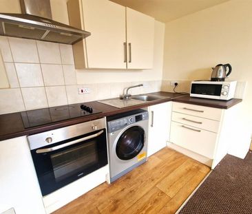 1 Bedroom Apartment To Let - Photo 4