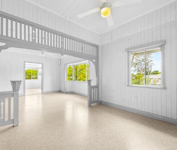 Beautiful family home on a spacious corner block. - Photo 3