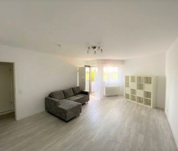 Schön geschnittenes und modernees Apartment mit Balkon in guter Lage! - Foto 2