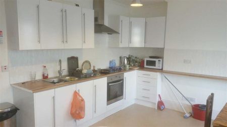 5 bedroom terraced house to rent - Photo 4
