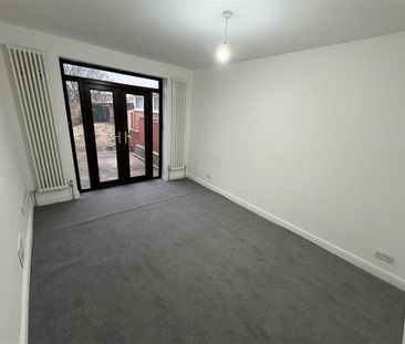 Balby Road, Doncaster - Photo 1