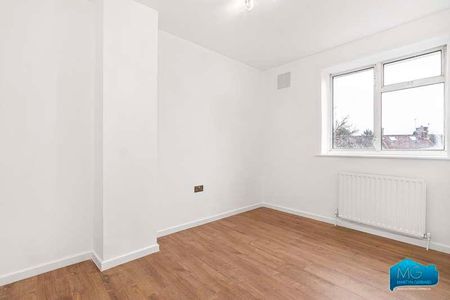 Deansbrook Road, Edgware, London, HA8 - Photo 5