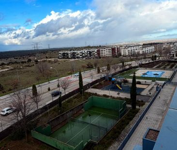 Piso de alquiler en Calle de Los Deseos, Norte - Photo 3