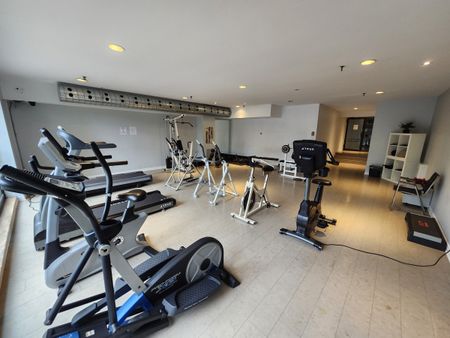 Condo d'une chambre semi-meublé (Hydro + Internet inclus). - Photo 5