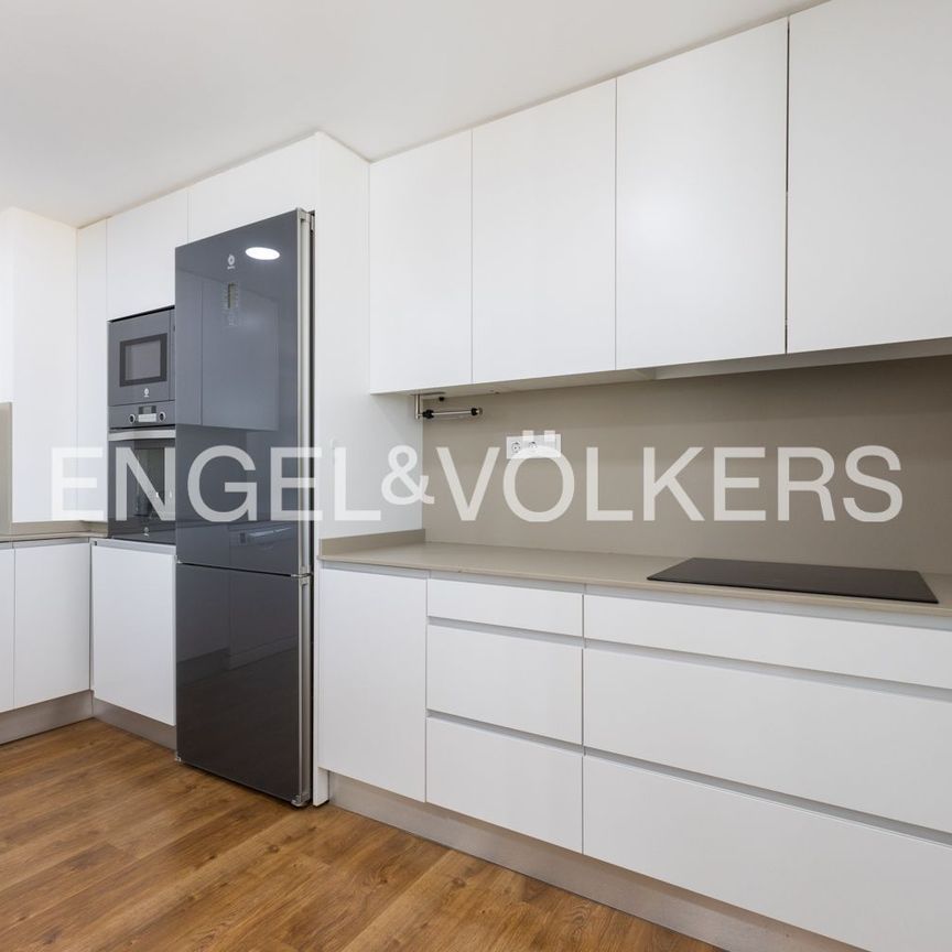 Piso de alquiler en Carrer Dels Mallorquins, El Mercat - Photo 1