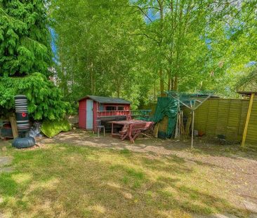 3 bedroom flat to rent - Photo 6