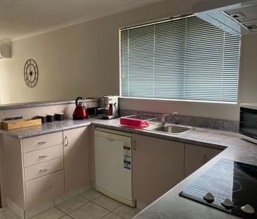 Family Home in a Private Setting - Photo 4