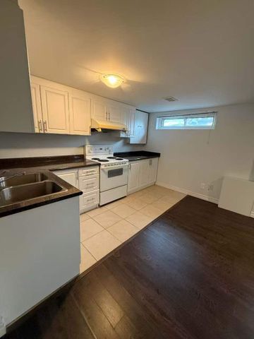 For Lease - 391 Taylor Mills Drive, Richmond Hill, Ontario - Photo 3