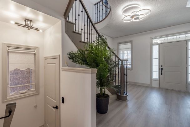 For Lease - 16 Frank Kelly Drive, East Gwillimbury, Ontario - Photo 1