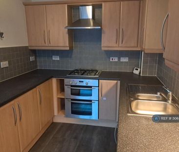 2 bedroom flat to rent - Photo 3
