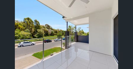 Modern Dual-Living Home with Park Views in Prime Birtinya Location - Photo 3