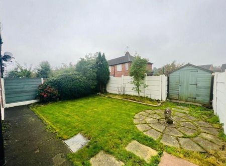 3 bedroom semi-detached house to rent - Photo 5