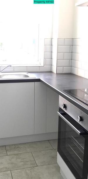 2 bedroom ground floor flat to rent - Photo 1