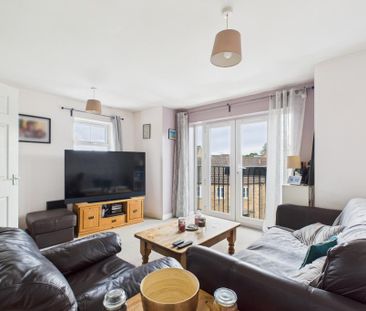 2 bedroom flat to rent - Photo 2