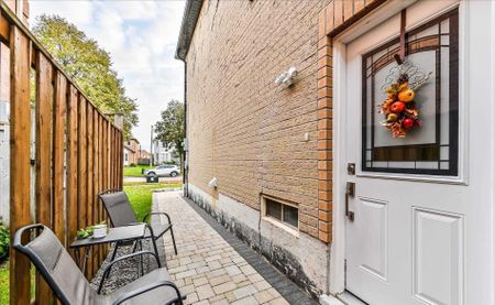 For Lease - 214 Stonemanor Avenue Unit# Basement, Whitby, Ontario - Photo 2