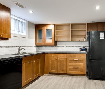 For Lease - 240 Markham Road Unit# ENTIRE PROPERTY, Toronto, Ontario - Photo 4