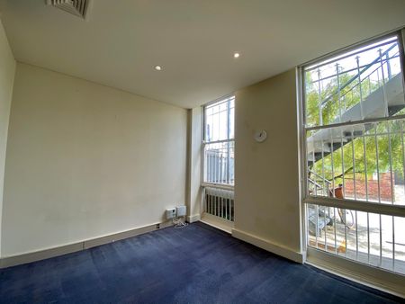 Rear 237B Rathdowne Street, Carlton VIC 3053 - Photo 5