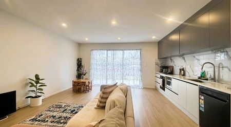 Modern, Low-Maintenance Living - Photo 5