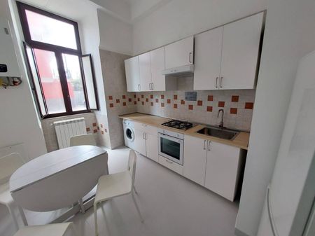 Bilocale via Luigia Sanfelice 18, Vomero, Napoli - Photo 3
