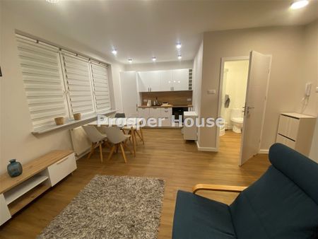 Warszawa, Śródmieście, Jana Pawła II - Photo 5