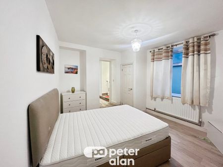 Swan Street, Llantrisant, PONTYCLUN - Photo 4