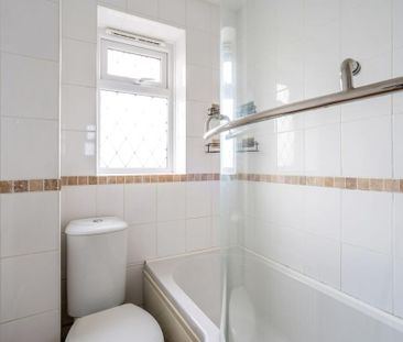 2 bedroom end of terrace house to rent - Photo 3