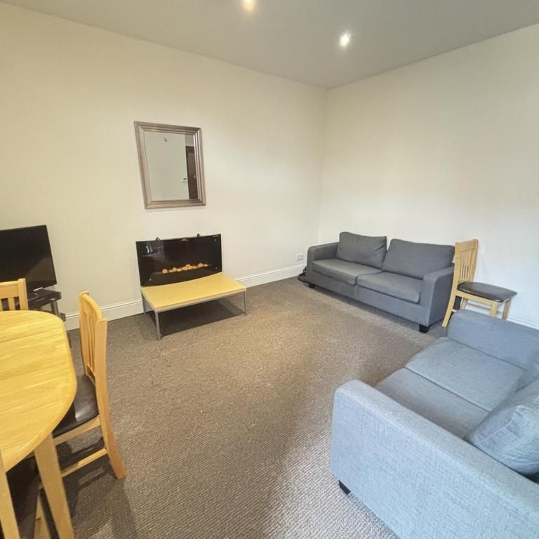 4 bedroom house to rent - Photo 1