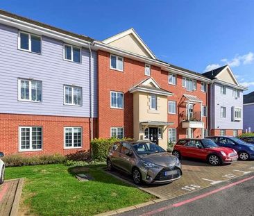 Adstock Court, Ruislip, HA4 - Photo 4