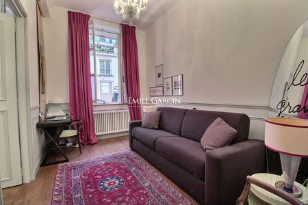 Location saisonnière - Saint Germain des Prés - 7e arrondissement - Photo 2