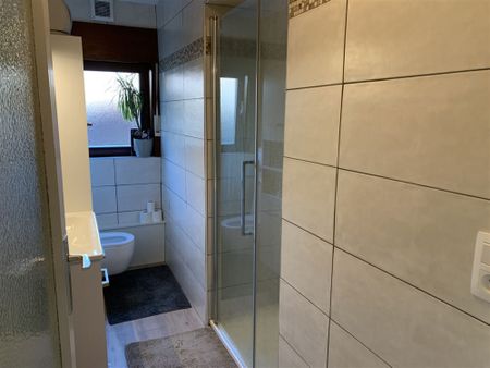 Maison plain-pied avec garage et jardin - Photo 4