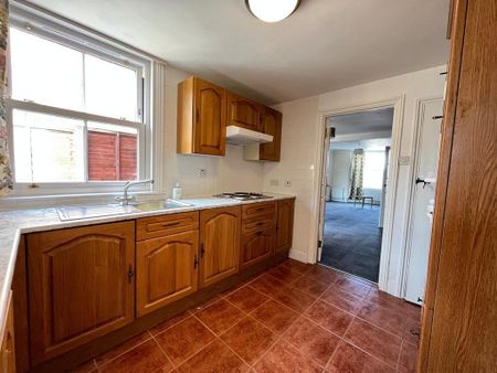 3 bedroom terraced house to rent - Photo 5