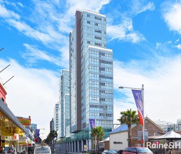 Two Bedroom Apartment Offering Luxury & Convenient Lifestyle - Photo 6