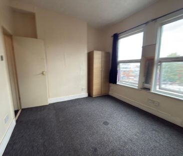 Studio Flat, Heron Mews, IG1 - Photo 2
