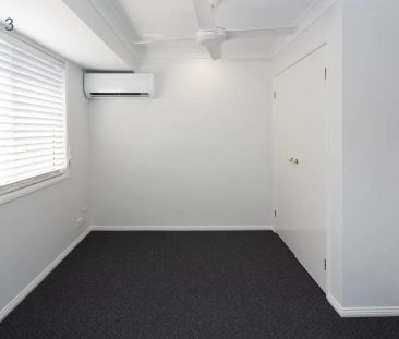 “Fresh & Cosy Studio- All Bills Included!” - Photo 3