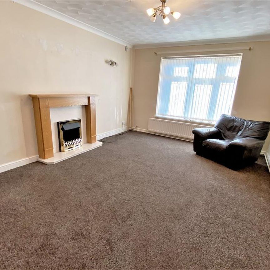 3 bedroom House To Let - Photo 1