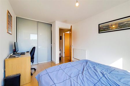 1 bedroom flat in Conington Road - Photo 4