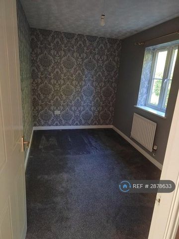 3 bedroom detached house to rent - Photo 3