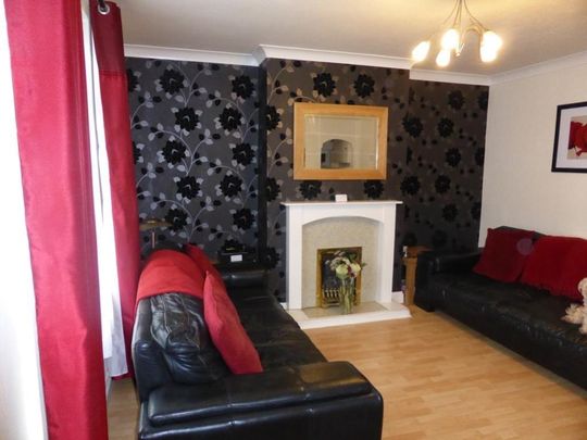 3 bedroom terraced house to rent - Photo 1