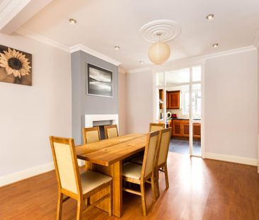 3 bedroom terraced house to rent - Photo 3
