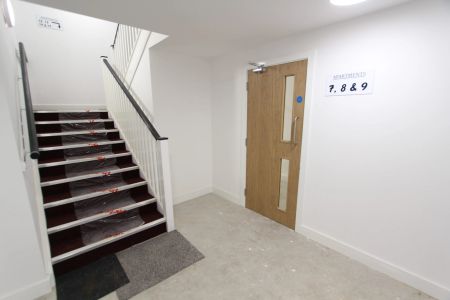 Flat 7 102 Chaucer Close, Sheffield, S5 - Photo 2