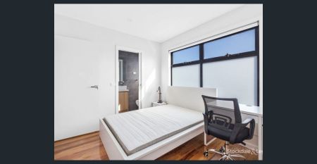 2 ROOMS AVAILABLE! $285PW FURNISHED & SPLIT SYSTEM - Photo 3