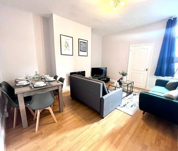 Salisbury Street - Photo 2