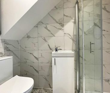 1 bedroom in a house share to rent - Photo 6