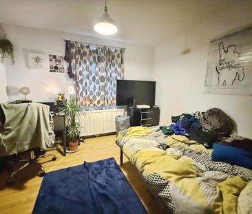 5 bedroom terraced house to rent - Photo 1