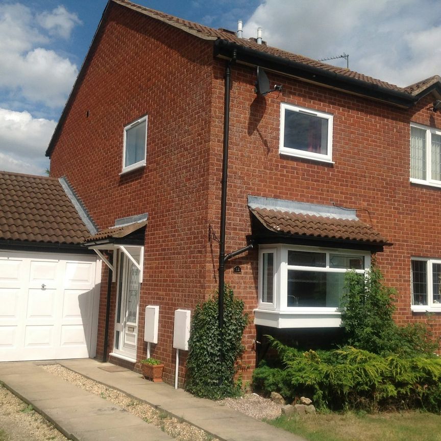 Semi-detached house to rent on - Photo 1
