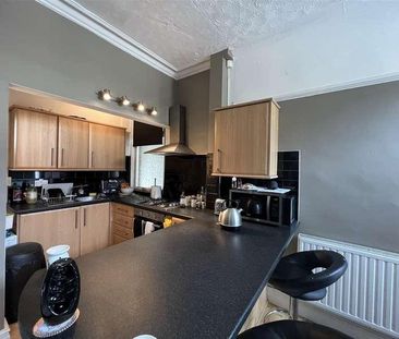 Esmond Street, BD7 - Photo 3