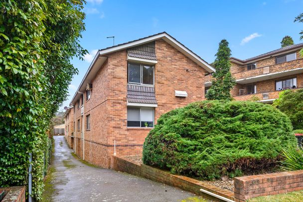 2 Bedroom with Fantastic Location! - Photo 1