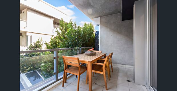 Amazing High End fully furnished apartment. - Photo 1